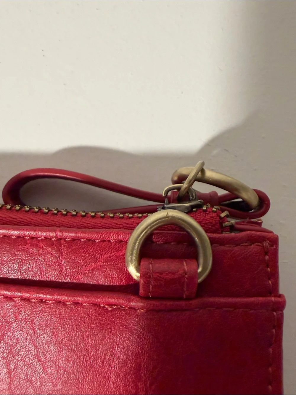 JOY Susan Brand Red Vegan Leather Convertible Crossbody Wallet/Wristlet. NWOT
